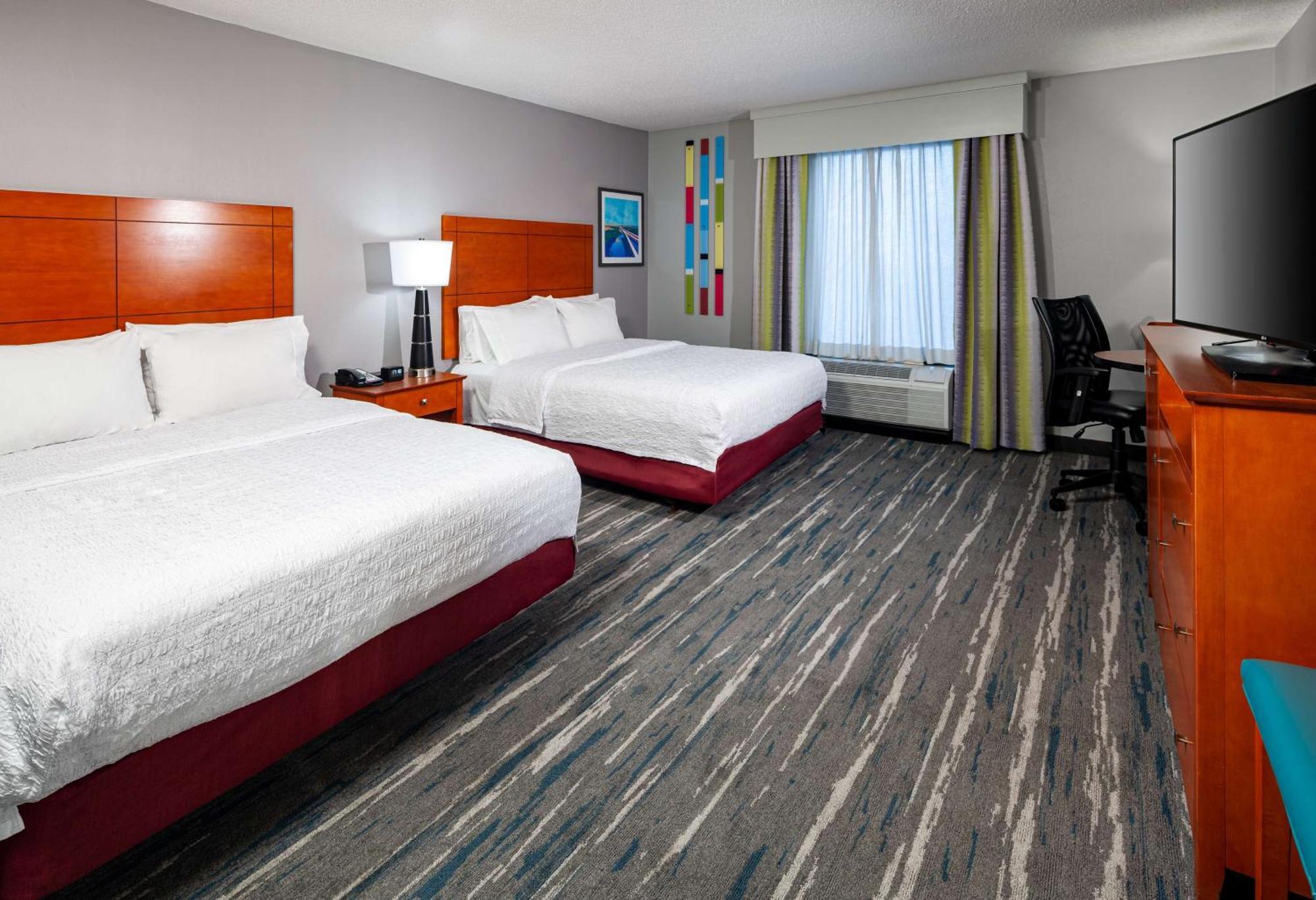 Hampton Inn&suites I-65@ Airport Boulevard Hotel 3*