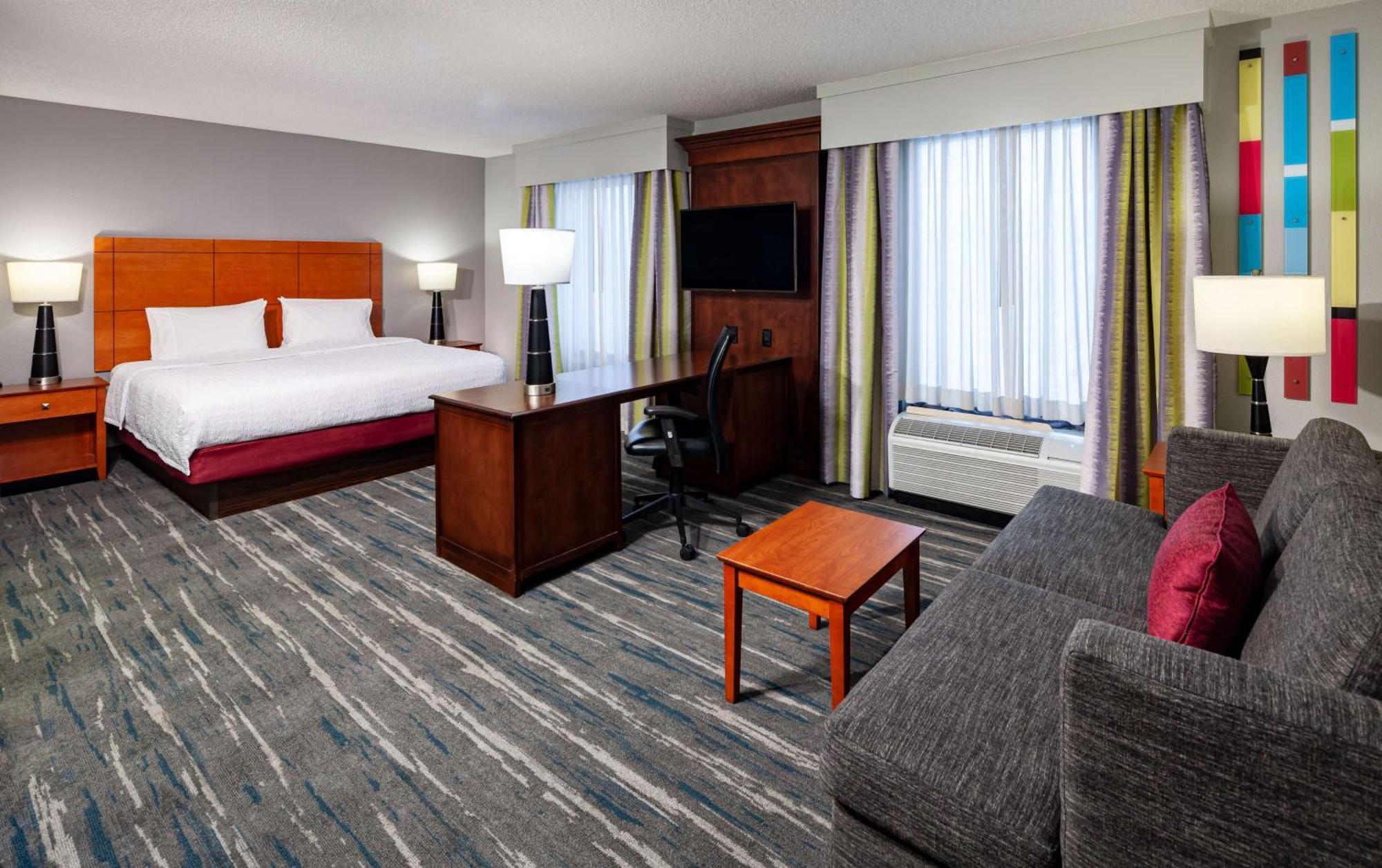 Hampton Inn&suites I-65@ Airport Boulevard Hotel Mobile