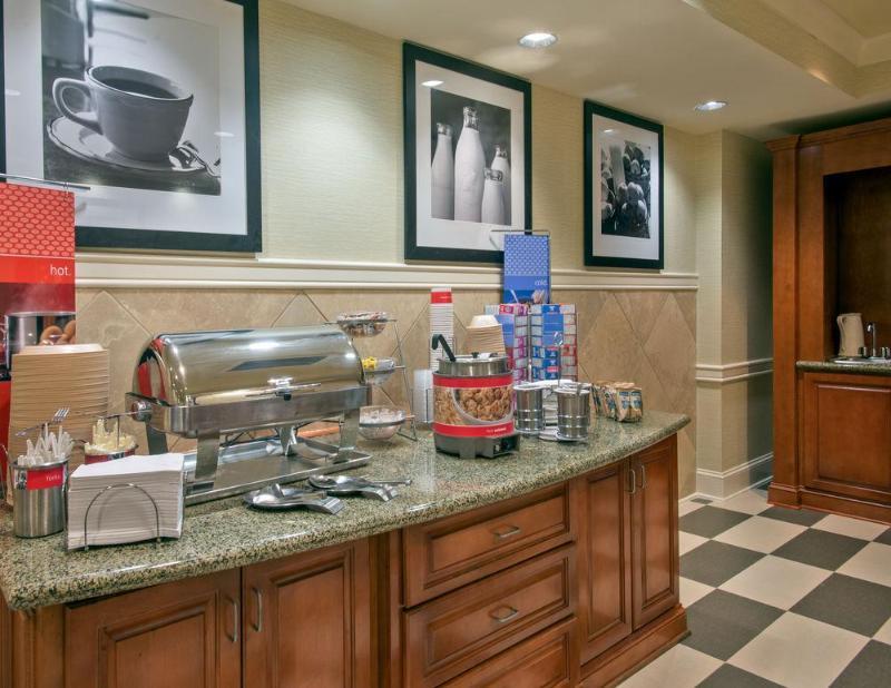 Hampton Inn&suites I-65@ Airport Boulevard Hotel Mobile